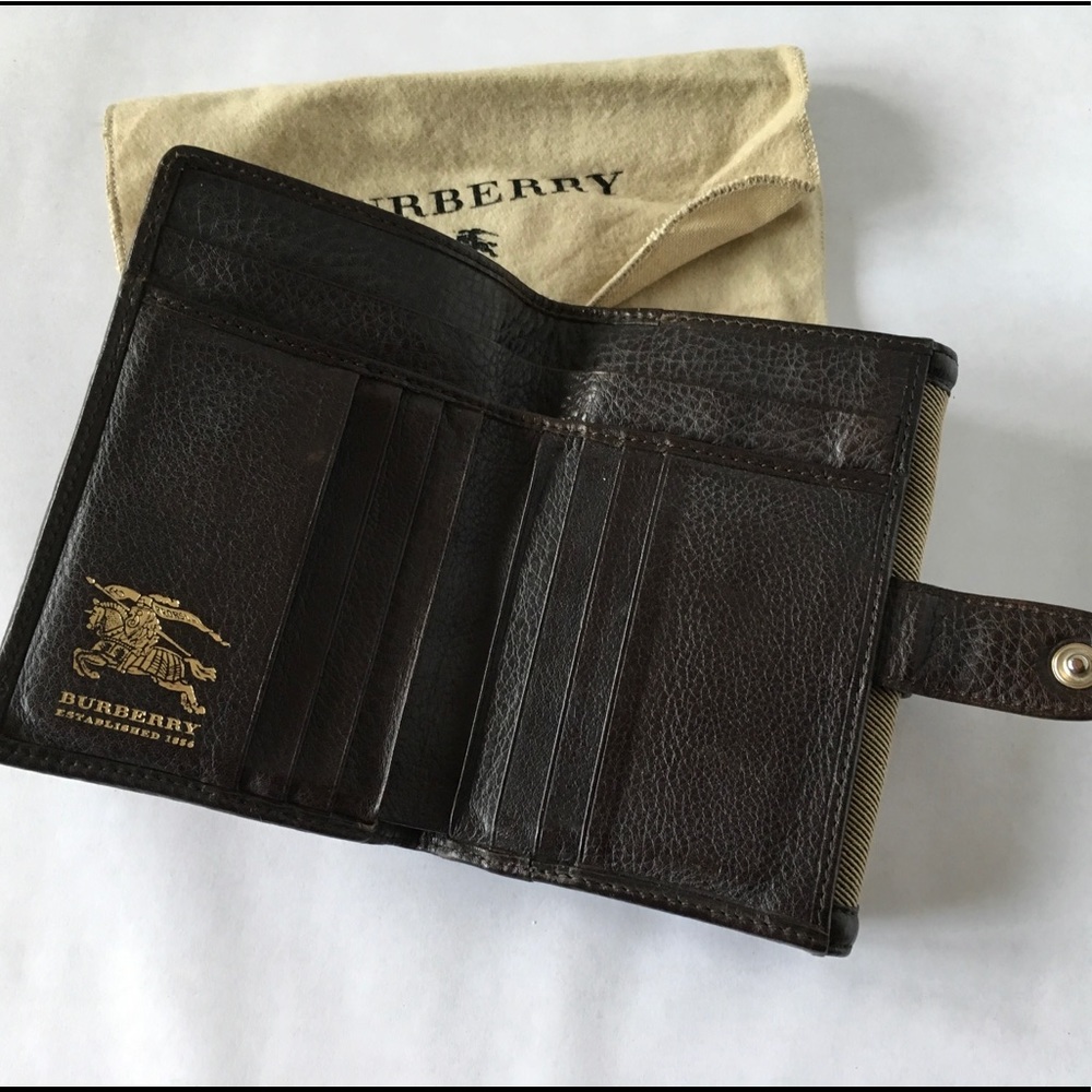 Burberry Buckle wallet - Picture 4 of 5
